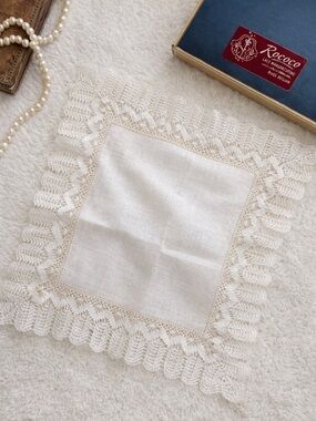 Vintage Bruges Lace Handkerchief Rococo Belgium Boxed 9” Linen